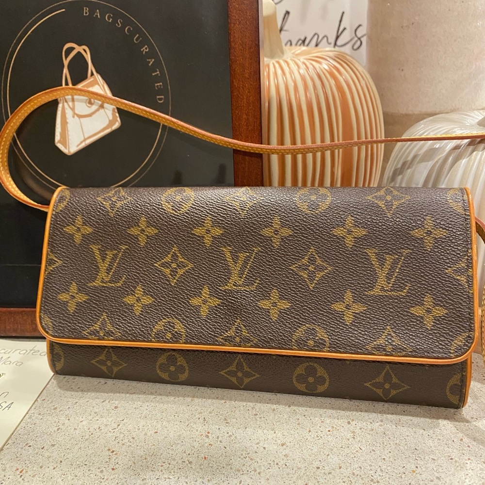 LV TWIN POCHETTE GM